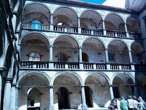 Arkádové nádvoří zámku